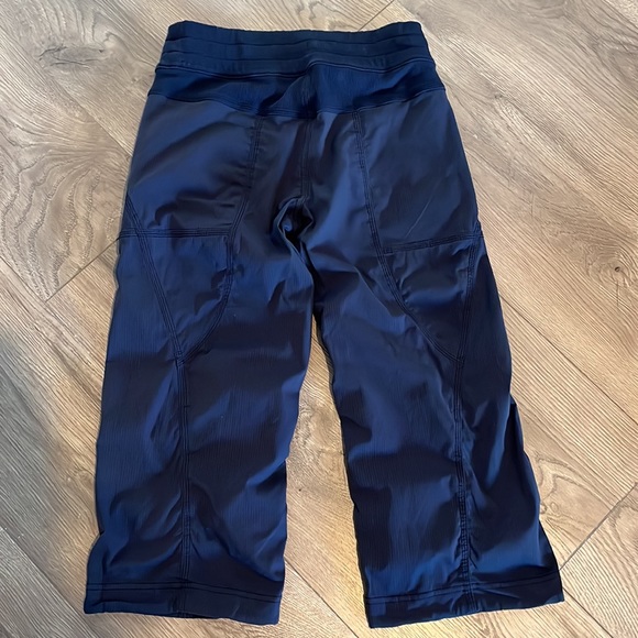 Lululemon studio crop pant - Picture 2 of 4